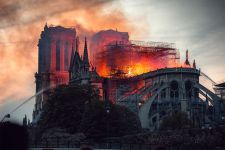 Valutazione post-incendio delle volte in pietra di Notre-Dame a Parigi